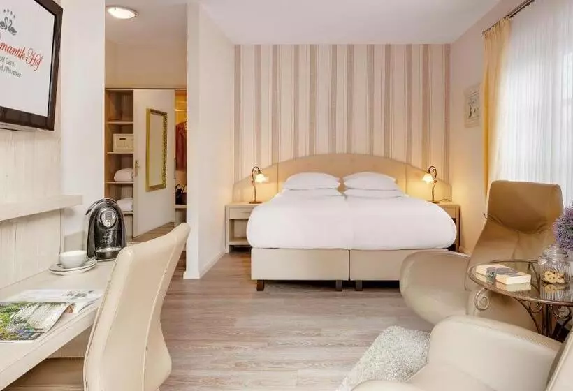 酒店 Der Romantik Hof Greetsiel