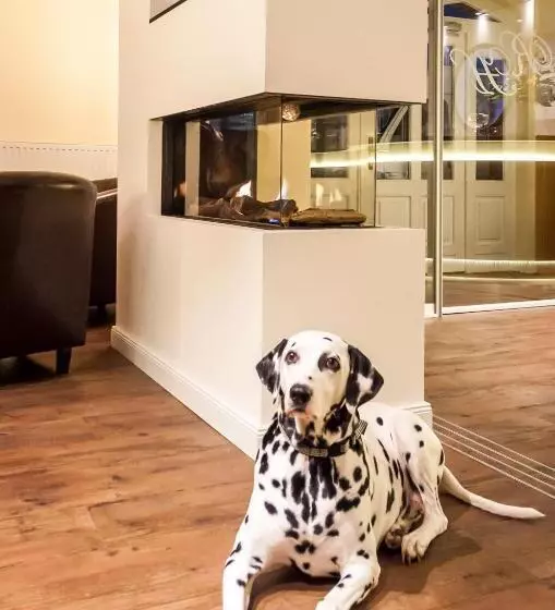 酒店 Der Romantik Hof Greetsiel