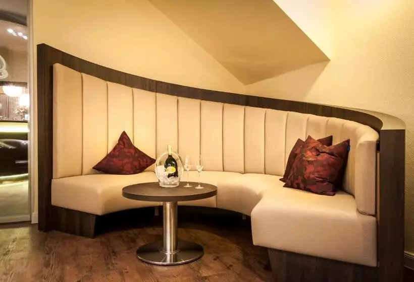 酒店 Der Romantik Hof Greetsiel