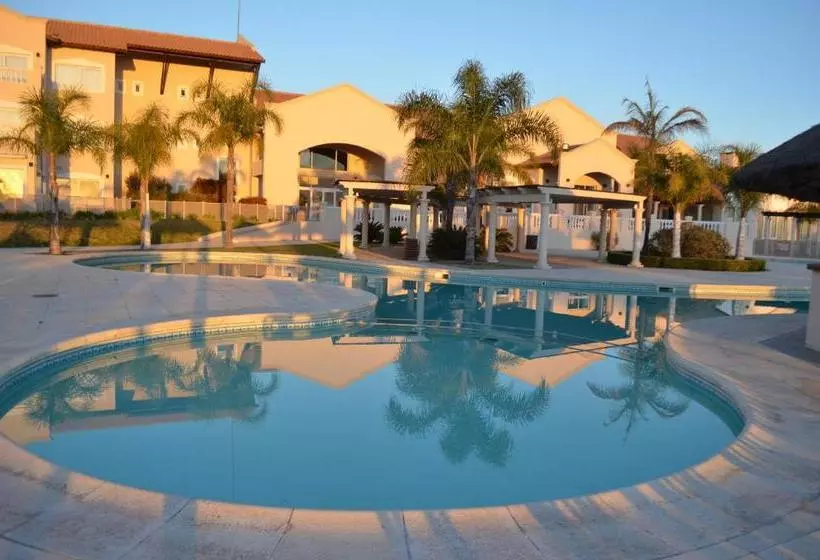 ホテル Howard Johnson Resort Spa & Convention Center