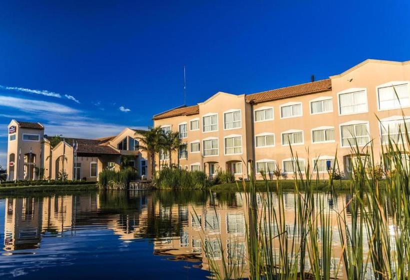 ホテル Howard Johnson Resort Spa & Convention Center