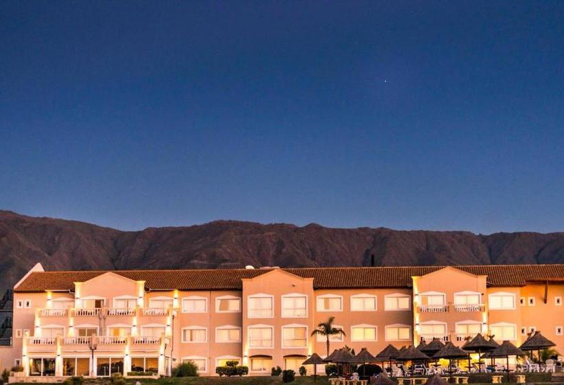 ホテル Howard Johnson Resort Spa & Convention Center