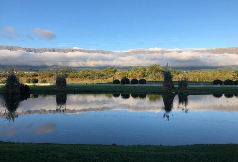 ホテル Howard Johnson Resort Spa & Convention Center