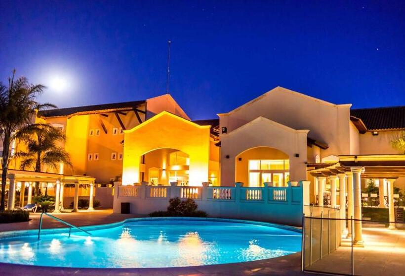 ホテル Howard Johnson Resort Spa & Convention Center