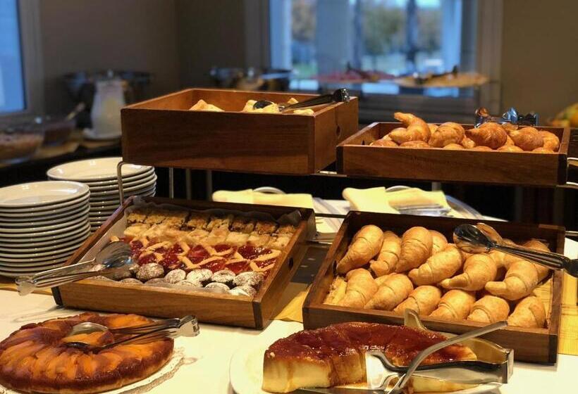 ホテル Howard Johnson Resort Spa & Convention Center