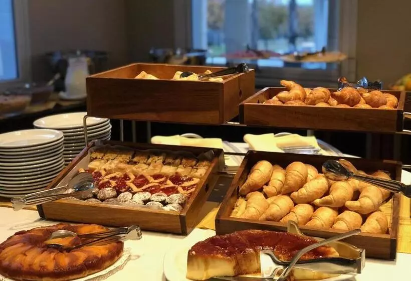 ホテル Howard Johnson Resort Spa & Convention Center