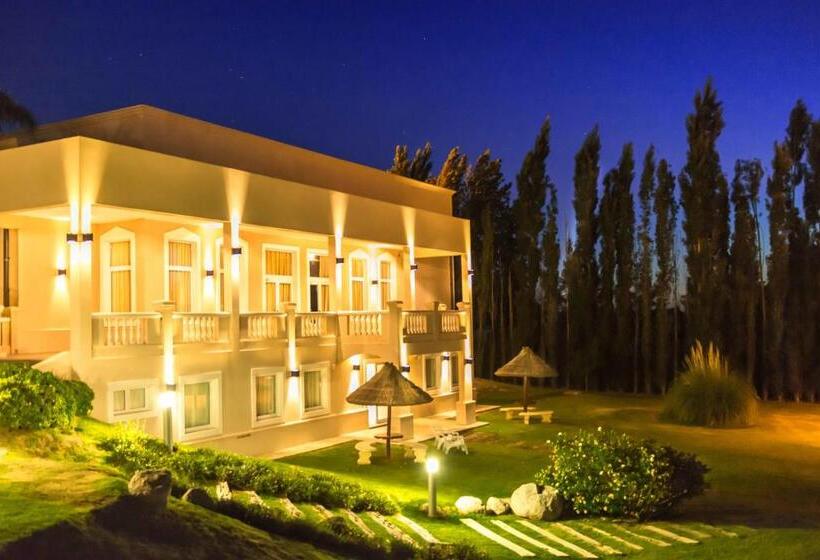 ホテル Howard Johnson Resort Spa & Convention Center