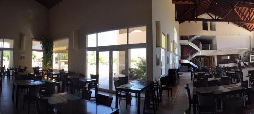 ホテル Howard Johnson Resort Spa & Convention Center