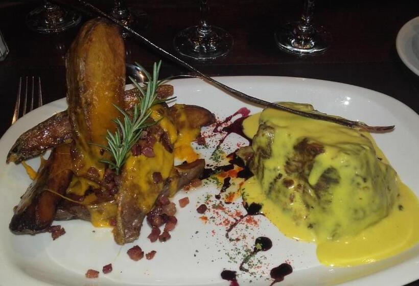 ホテル Howard Johnson Resort Spa & Convention Center