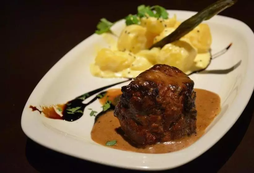 ホテル Howard Johnson Resort Spa & Convention Center