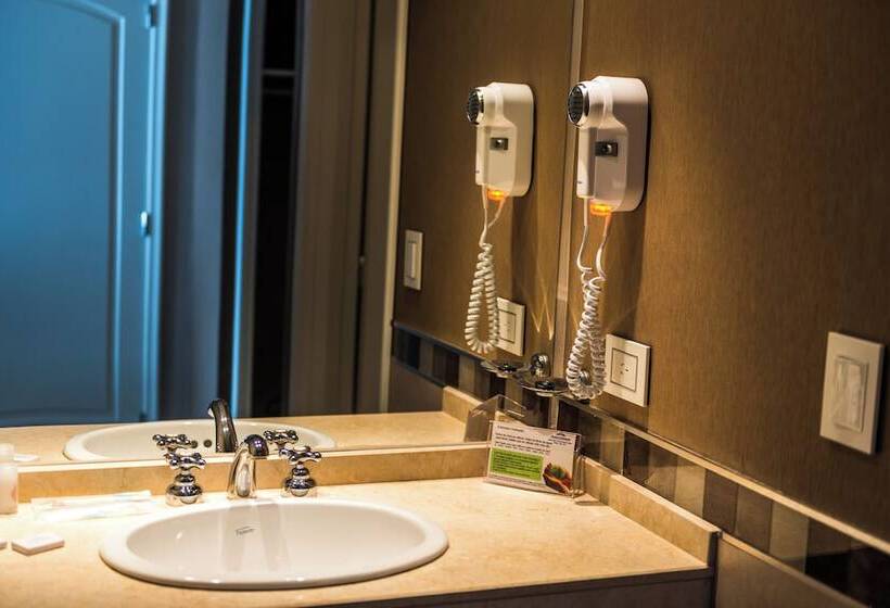 ホテル Howard Johnson Resort Spa & Convention Center