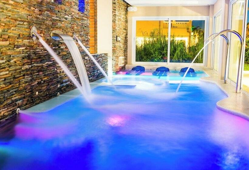 ホテル Howard Johnson Resort Spa & Convention Center