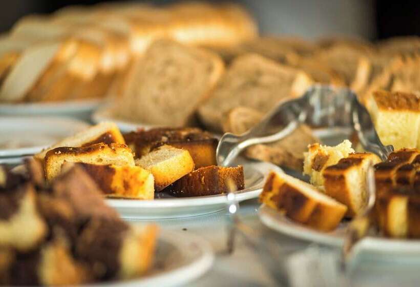 ホテル Howard Johnson Resort Spa & Convention Center