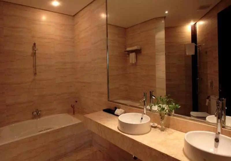 Hotel Hundred Centuries  Shanghai