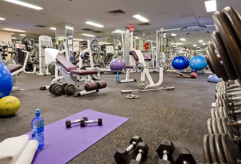 هتل La Grande Residence At The Sutton Place