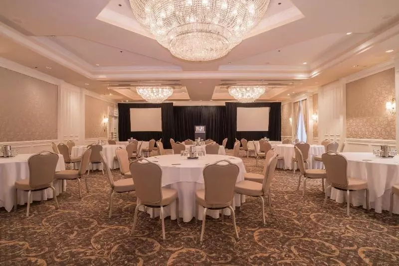 Hotel La Grande Residence At The Sutton Place