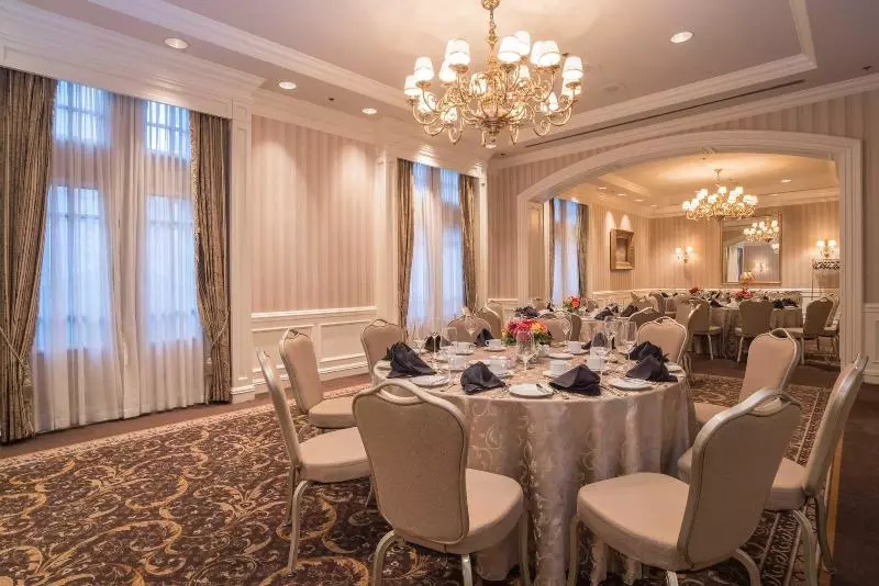 Hotel La Grande Residence At The Sutton Place