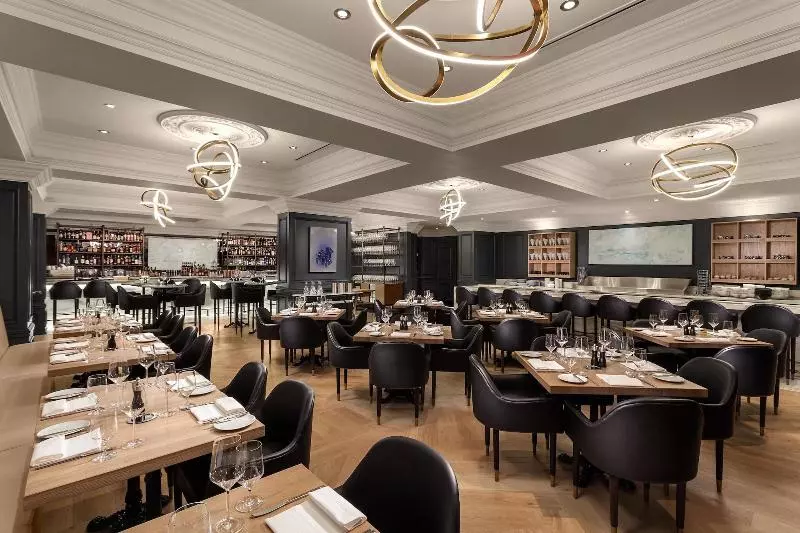 Hotel La Grande Residence At The Sutton Place