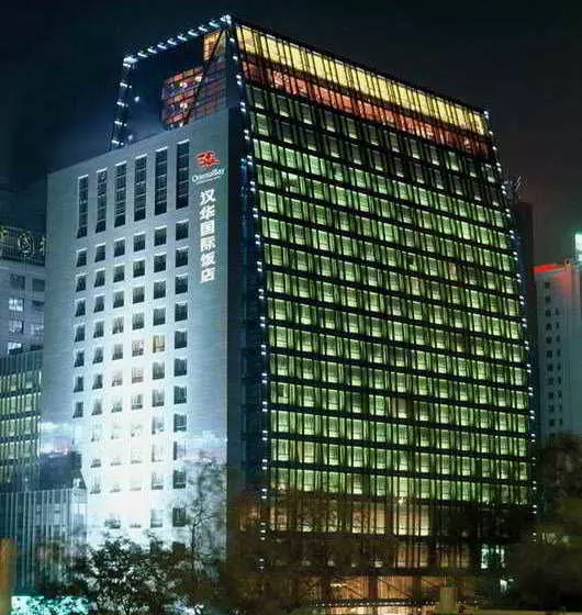 Hotelli OrientalBay International