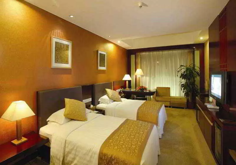 Hotelli OrientalBay International