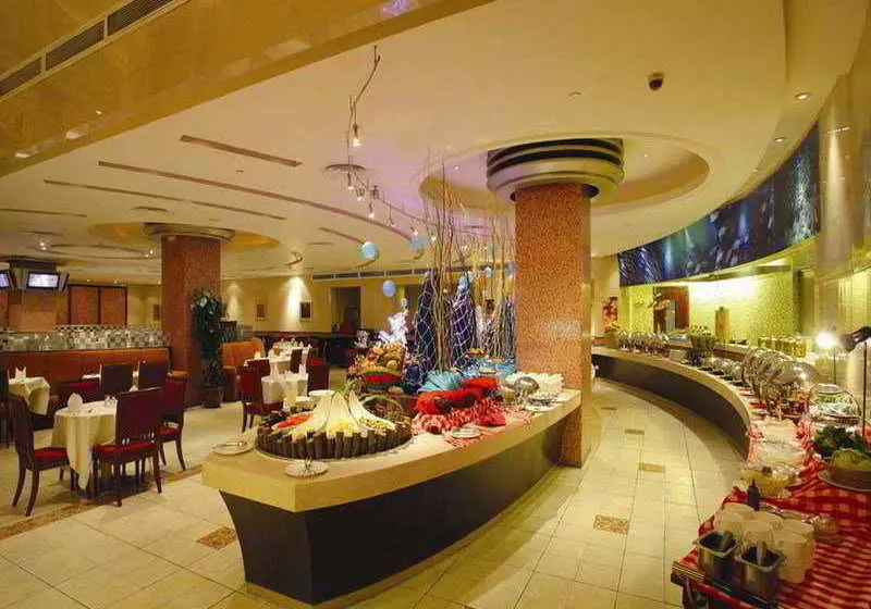 Hotelli OrientalBay International