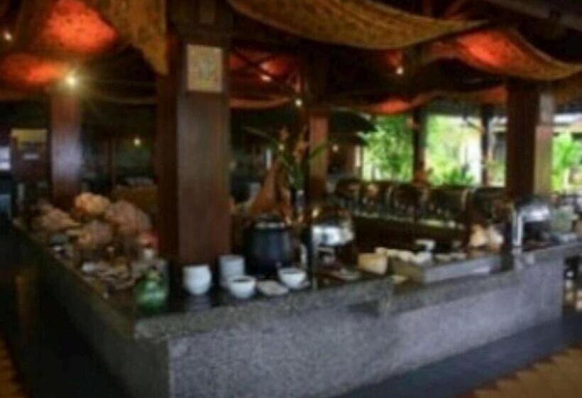 Szálloda Parai Beach Resort & Spa