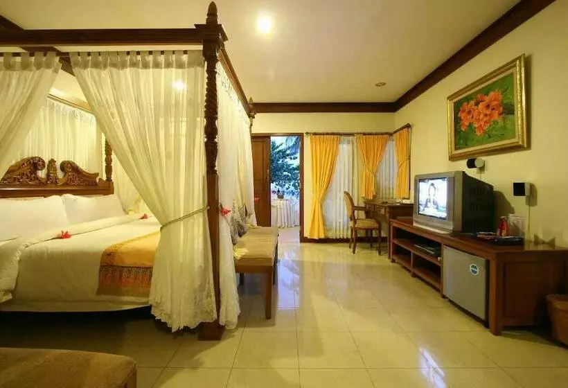 Отель Parai Beach Resort & Spa