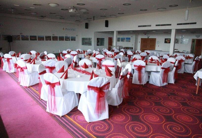 Primavera Hotel & Congress Centre