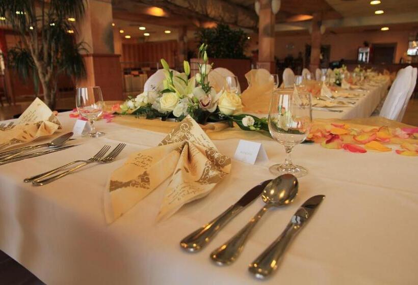 Primavera Hotel & Congress Centre