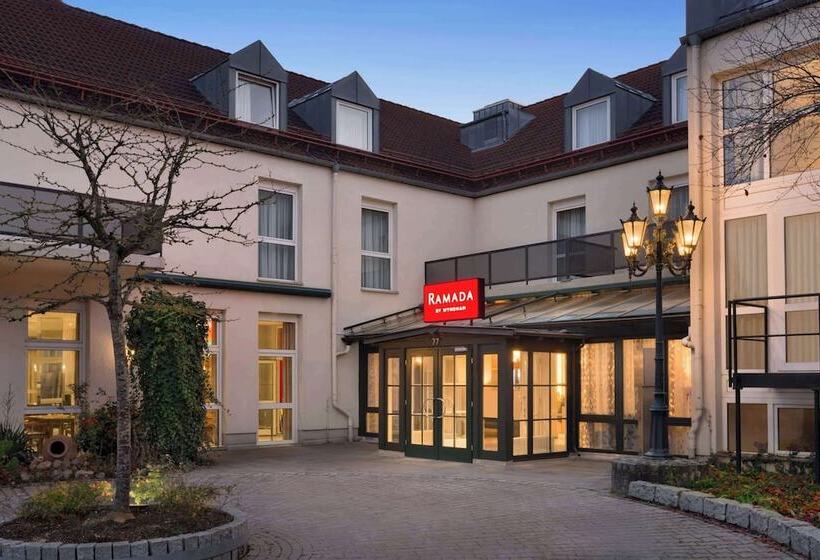 فندق Ramada By Wyndham München Airport