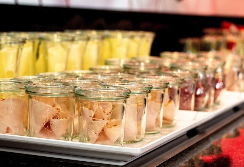 فندق Ramada By Wyndham München Airport