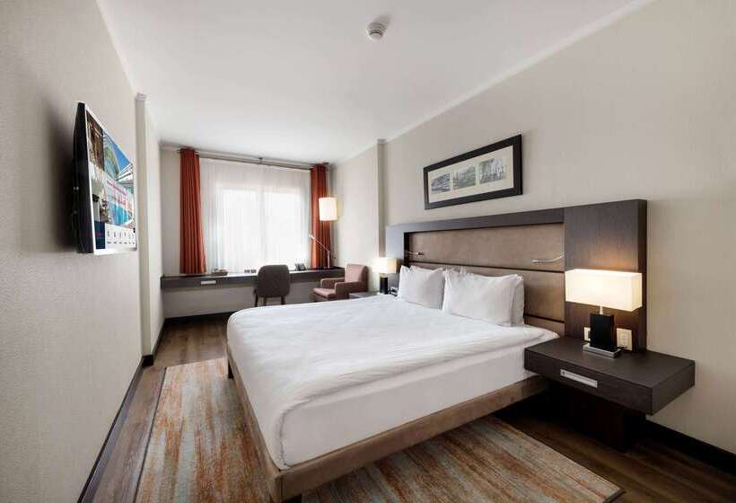 فندق Ramada Plaza By Wyndham Istanbul City Center