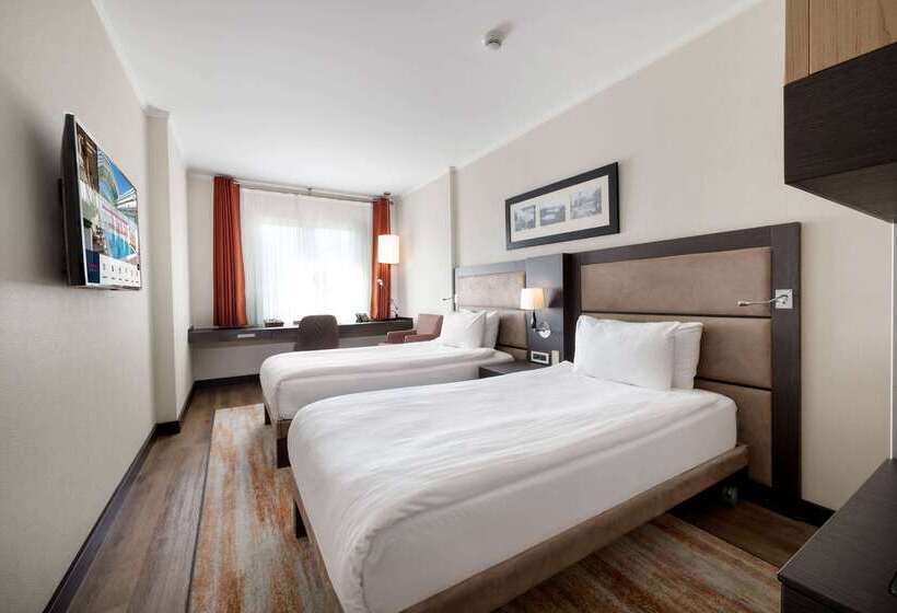 فندق Ramada Plaza By Wyndham Istanbul City Center