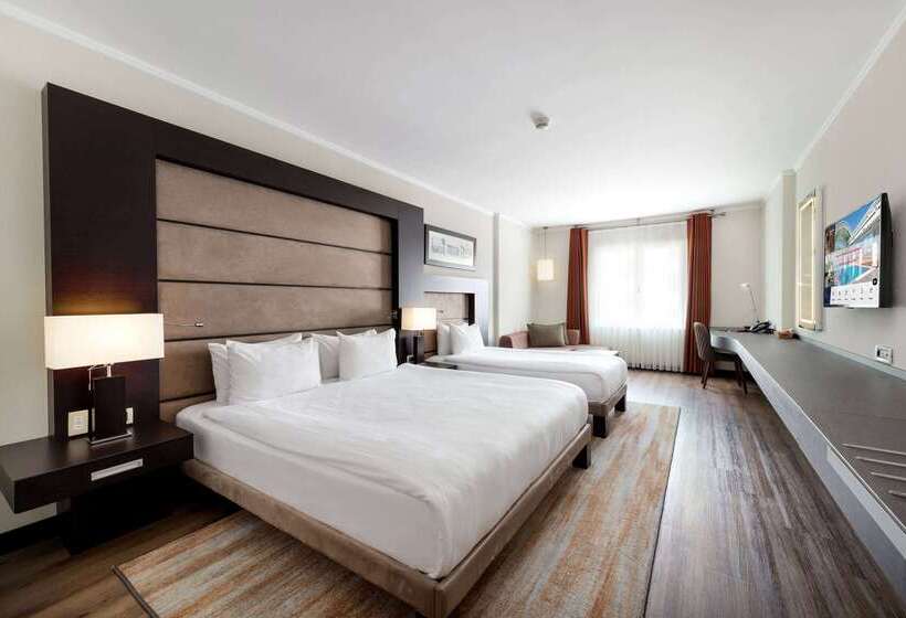 فندق Ramada Plaza By Wyndham Istanbul City Center