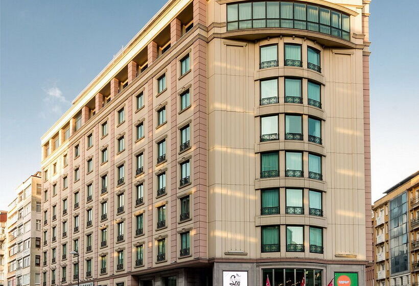 فندق Ramada Plaza By Wyndham Istanbul City Center