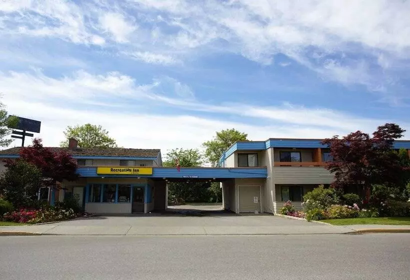 בית מלון כפרי Recreation Inn And Suites