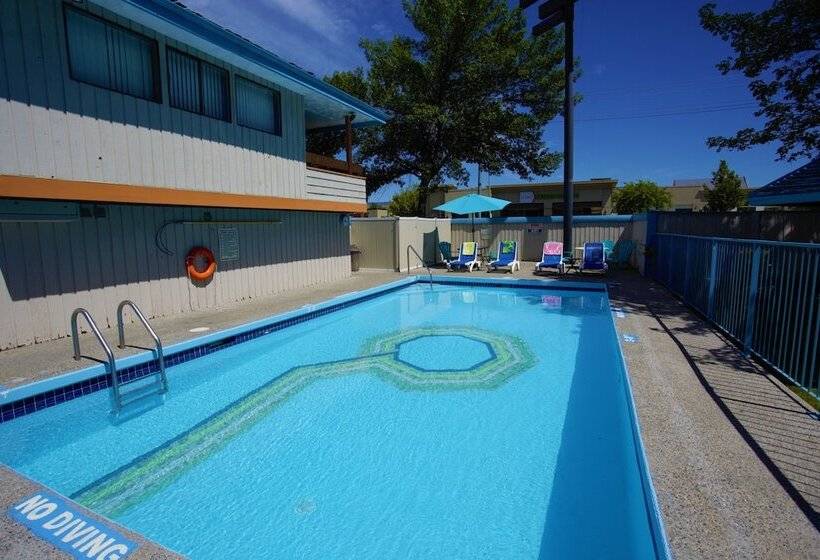 Hotel Recreation Inn And Suites