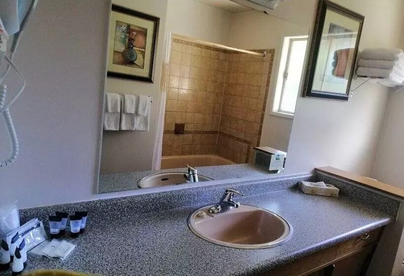 בית מלון כפרי Recreation Inn And Suites