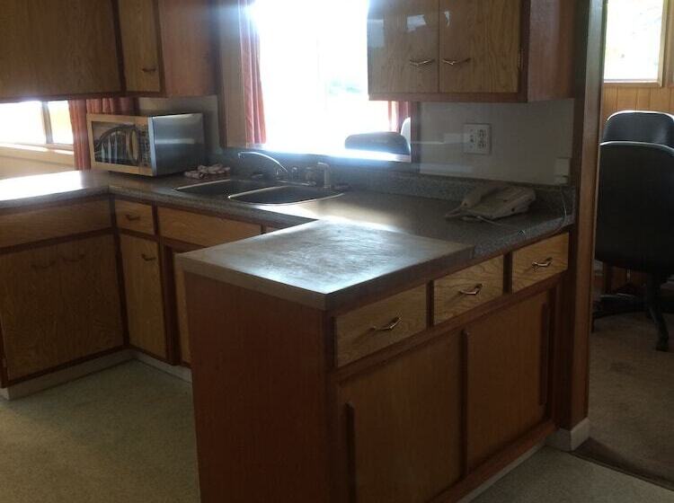 Hotel Recreation Inn And Suites