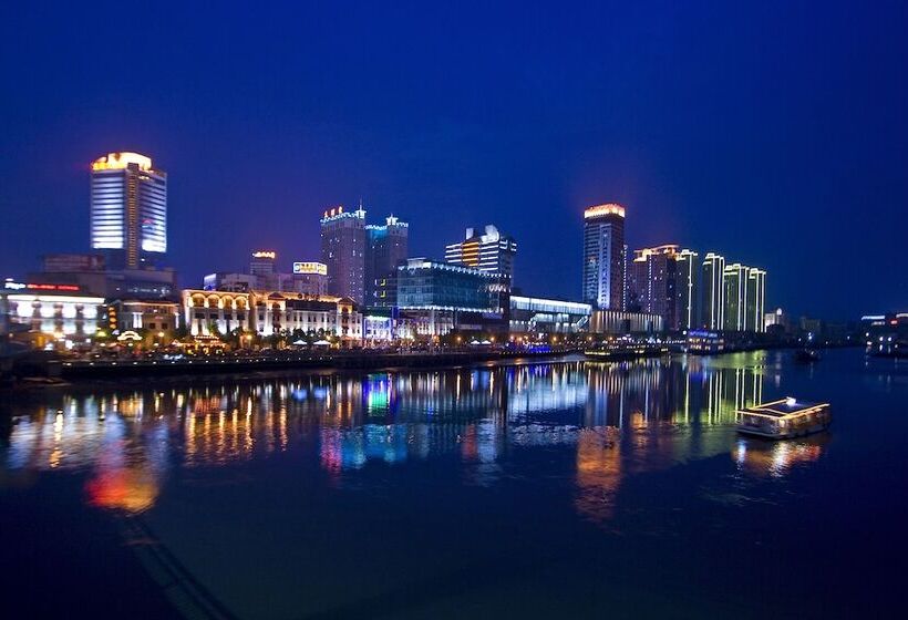 Sheraton Ningbo Hotel   Tianyi Square