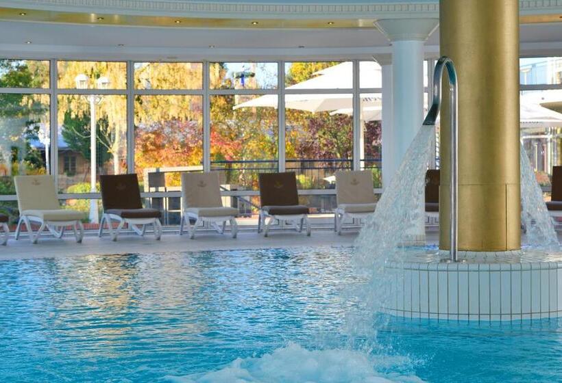 ホテル The Monarch