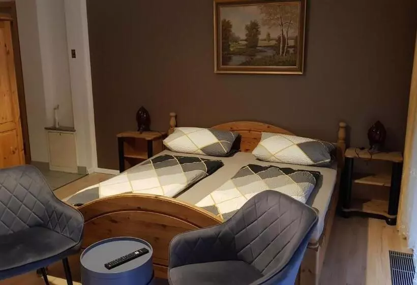 Hotelli Und Appartementhaus Rheden