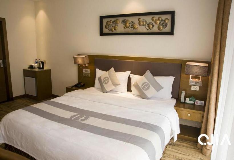 ホテル West Street