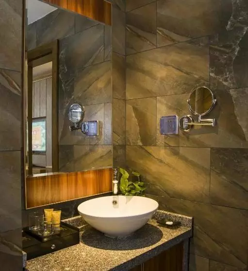 Отель West Street