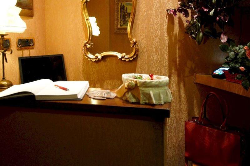 تختخواب و صبحانه Vatican Holiday