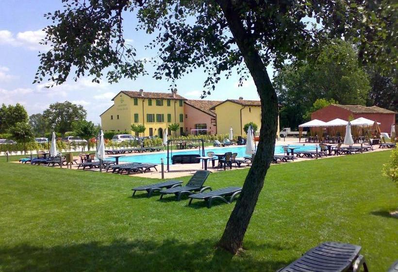 فندق Agriturismo Cascina Boschi