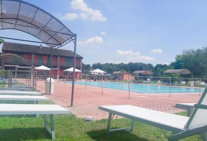 호텔 Agriturismo Cascina Boschi