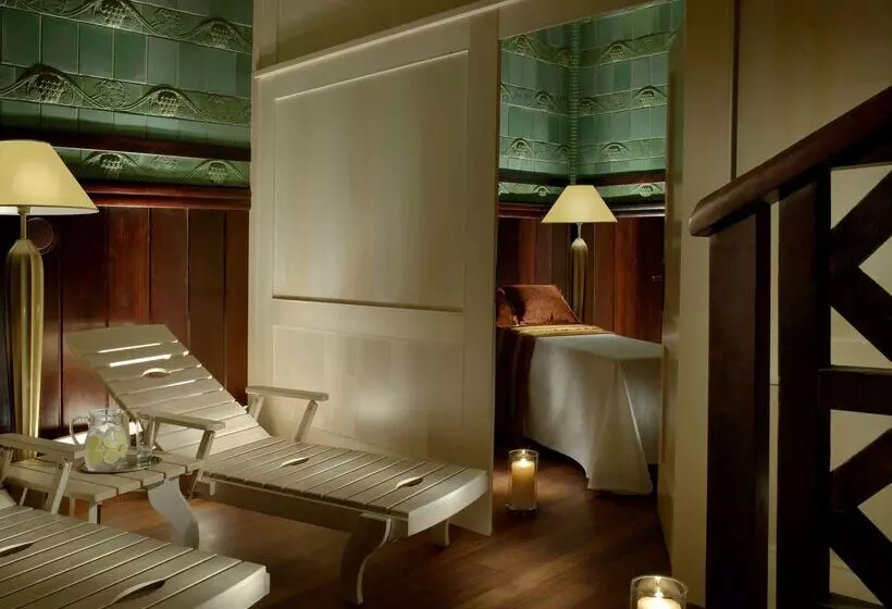 هتل Art Deco Imperial