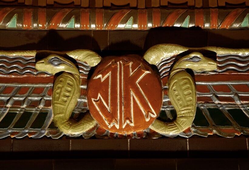 هتل Art Deco Imperial