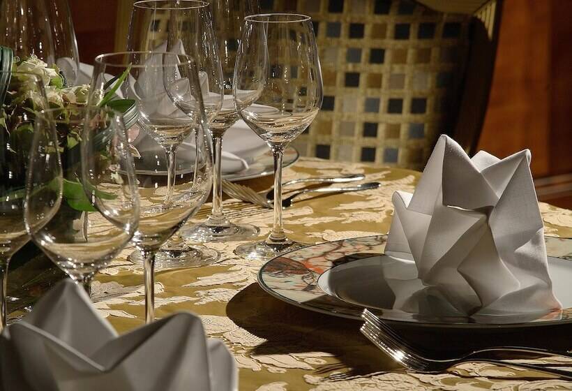 هتل Art Deco Imperial